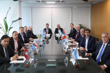 Foto de Gobernadores del Norte llevaron diversos reclamos a Santilli y este aseguró que "casi el 90%" está resuelto