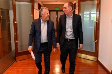 Figueroa se re&uacute;ne con Santilli y le llevar&aacute; reclamos por la Zona Fr&iacute;a, las rutas nacionales y Vaca Muerta