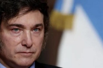 Alberto Fern&aacute;ndez cruz&oacute; a Milei: �Est&aacute;s desorientado y no sab&eacute;s qu&eacute; trole hay que tomar�