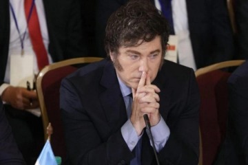 Milei fue denunciado penalmente por su discurso ante alumnos del colegio ORT