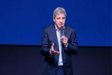 La C&aacute;mara Federal confirm&oacute; el sobreseimiento de Caputo por la emisi&oacute;n del bono a 100 a&ntilde;os durante el gobierno de Macri