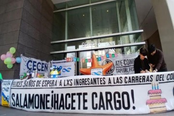 Foto de M�s de mil investigadores marcharon en reclamo por las altas en Conicet: esperan desde hace tres a�os