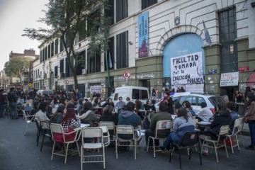 La UBA realiza una jornada de clases p&uacute;blicas y servicios de salud en reclamo por la Ley de Financiamiento