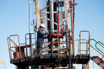 Falla el modelo libertario: Vaca Muerta bate r&eacute;cords, pero los sectores "estrella" perdieron 26.000 empleos