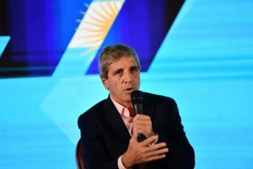 Caputo lleg&oacute; a Estados Unidos antes que Javier Milei y se reuni&oacute; con inversores
