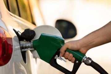 Las principales petroleras aumentaron hasta un 5% los combustibles