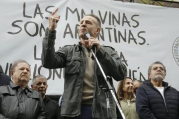 La CGT volvi&oacute; a las calles contra Milei y denunci&oacute; que el FMI dirige un modelo que destruye la industria nacional