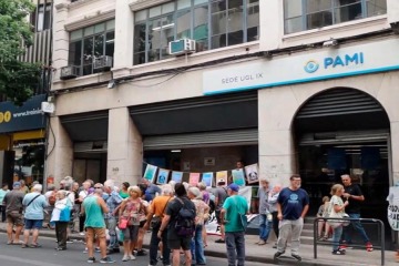 Paro en el PAMI: m&eacute;dicos y odont&oacute;logos suspenden la atenci&oacute;n durante 96 horas ante la falta de respuestas
