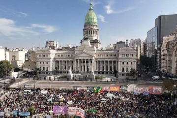 Foto de Quinta Marcha Federal Universitaria y rechazo al DNU de Milei: qui�nes movilizan al Congreso este jueves